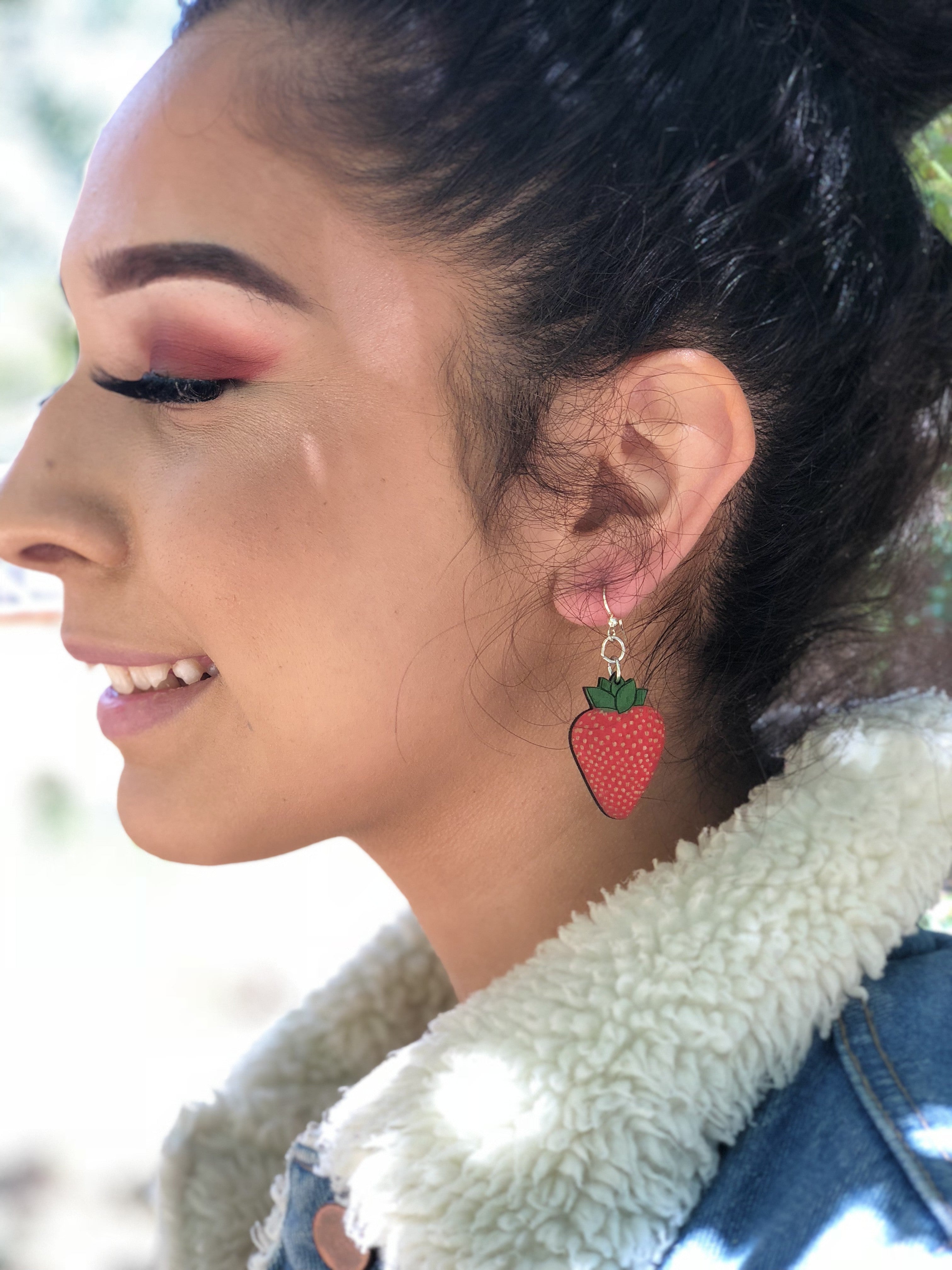 Strawberry Earrings # 1477