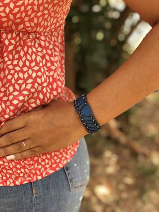 Triangle Stick Bracelet 7509C