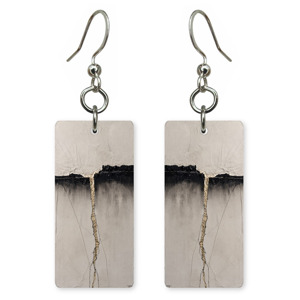 Gold Mended Heart Earrings | FWX1229