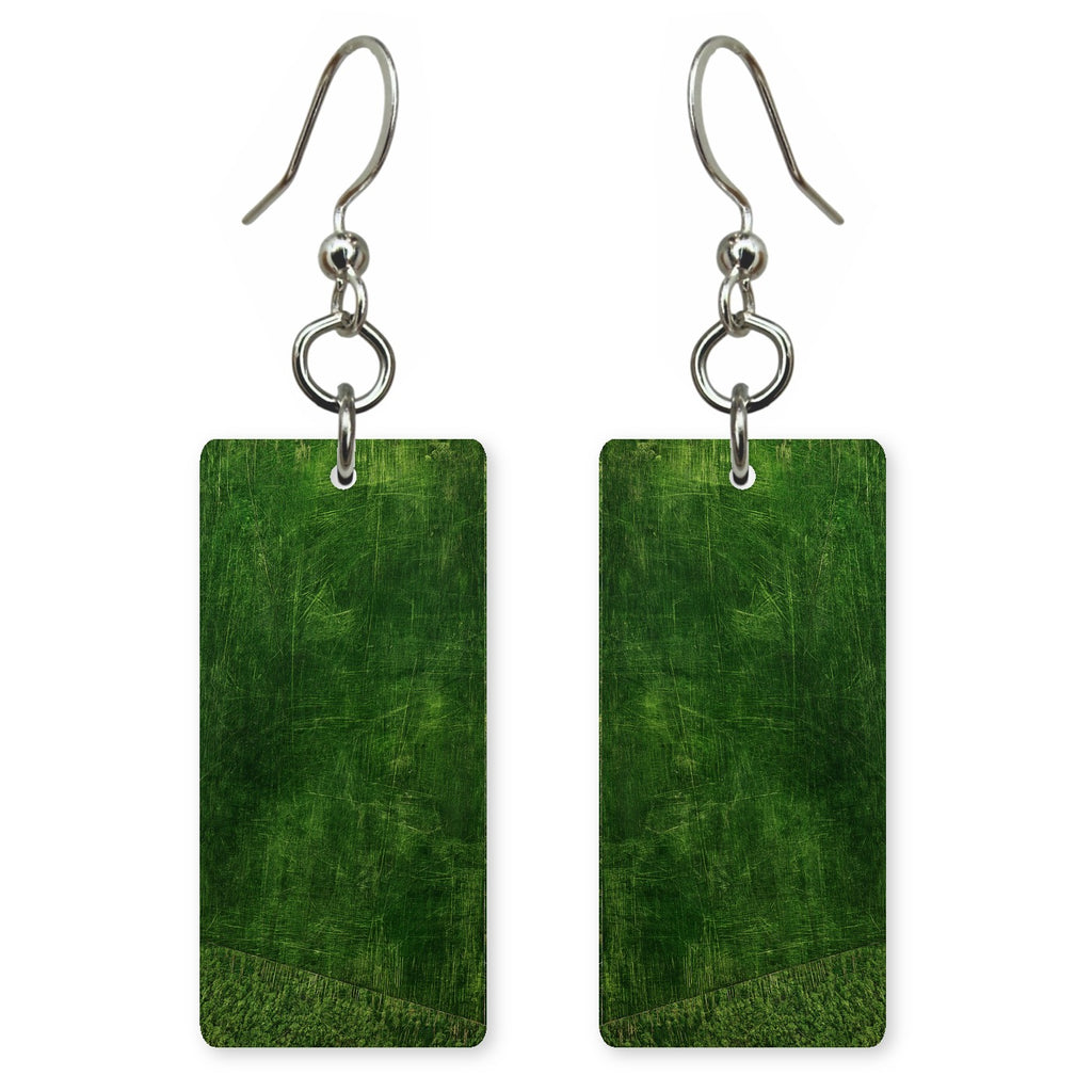Emerald Weathered Endurance Earrings | FWX877