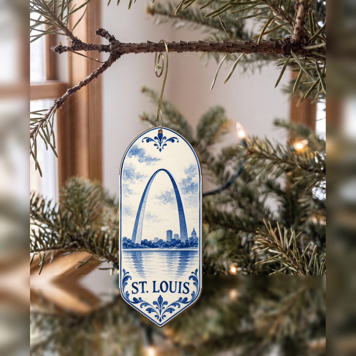 She's Choosing St. Louis Ornament | Blue-And-White Ceramic Illustration | S1015-O