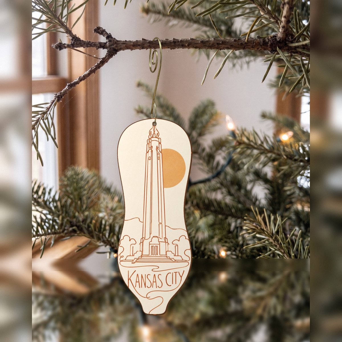 She's Choosing Kansas City Ornament | Continuous-Line Drawing | S1020-O