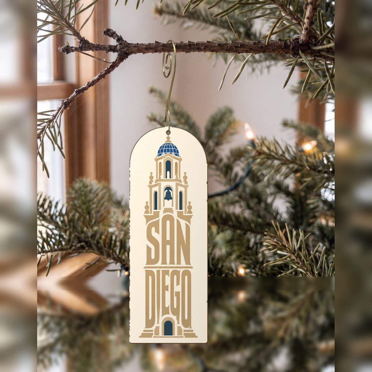 She's Choosing San Diego Ornament | Typographic Illustration | S1138-O