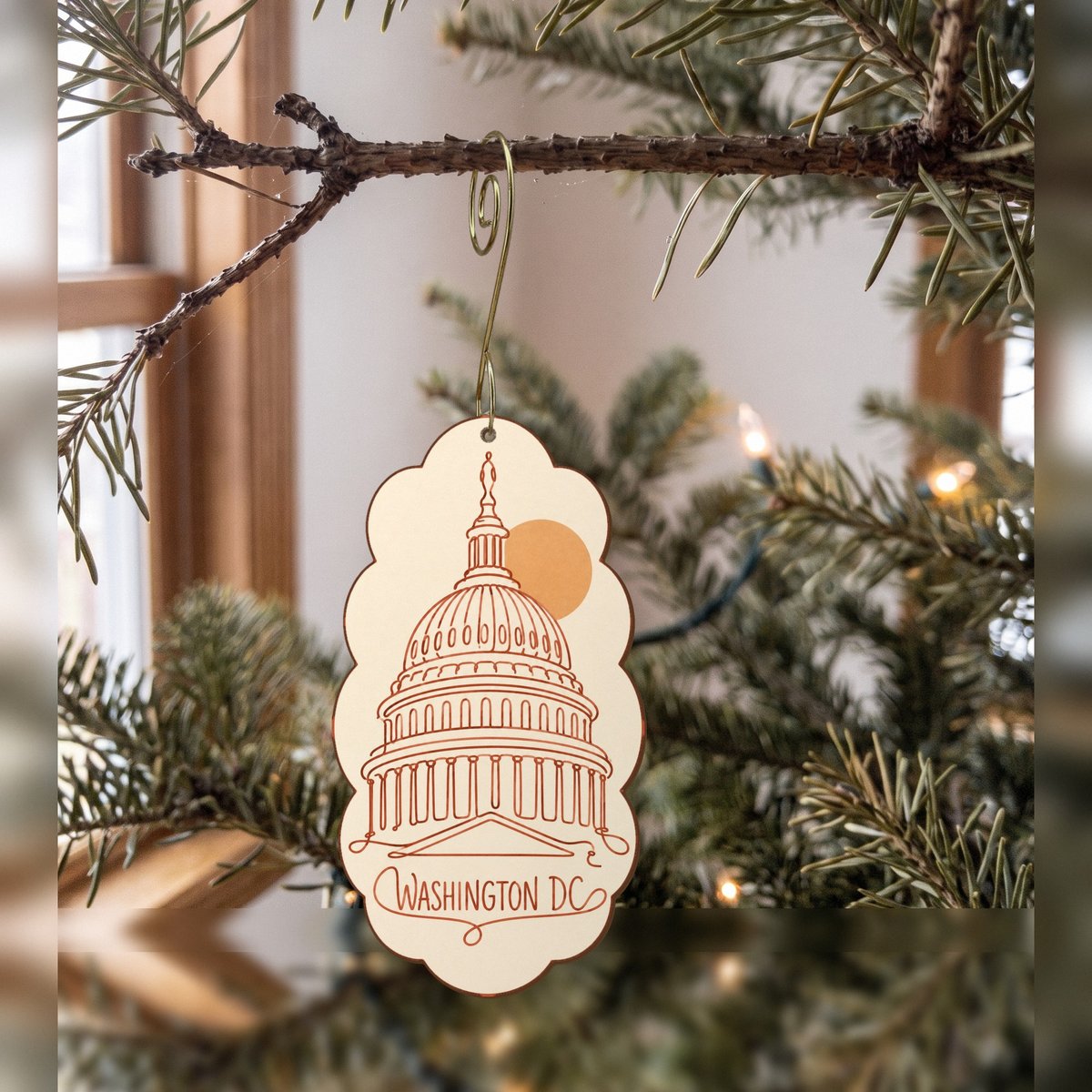 She's Choosing Washington DC Ornament | Continuous-Line Drawing | S228-O