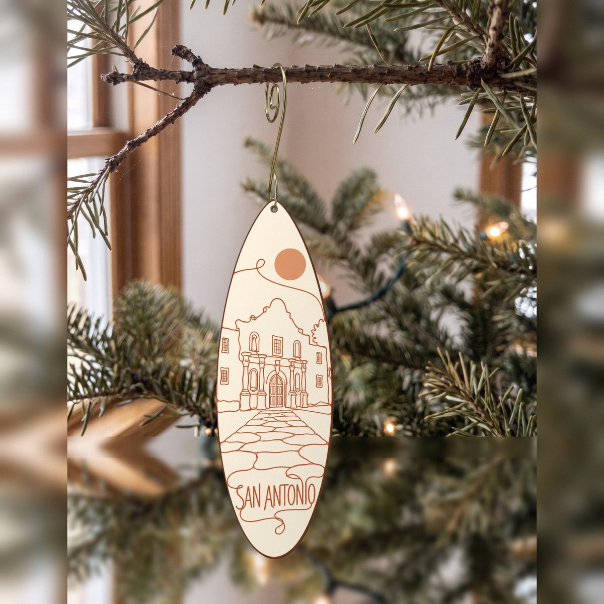 She's Choosing San Antonio Ornament | Continuous-Line Drawing | S372-O