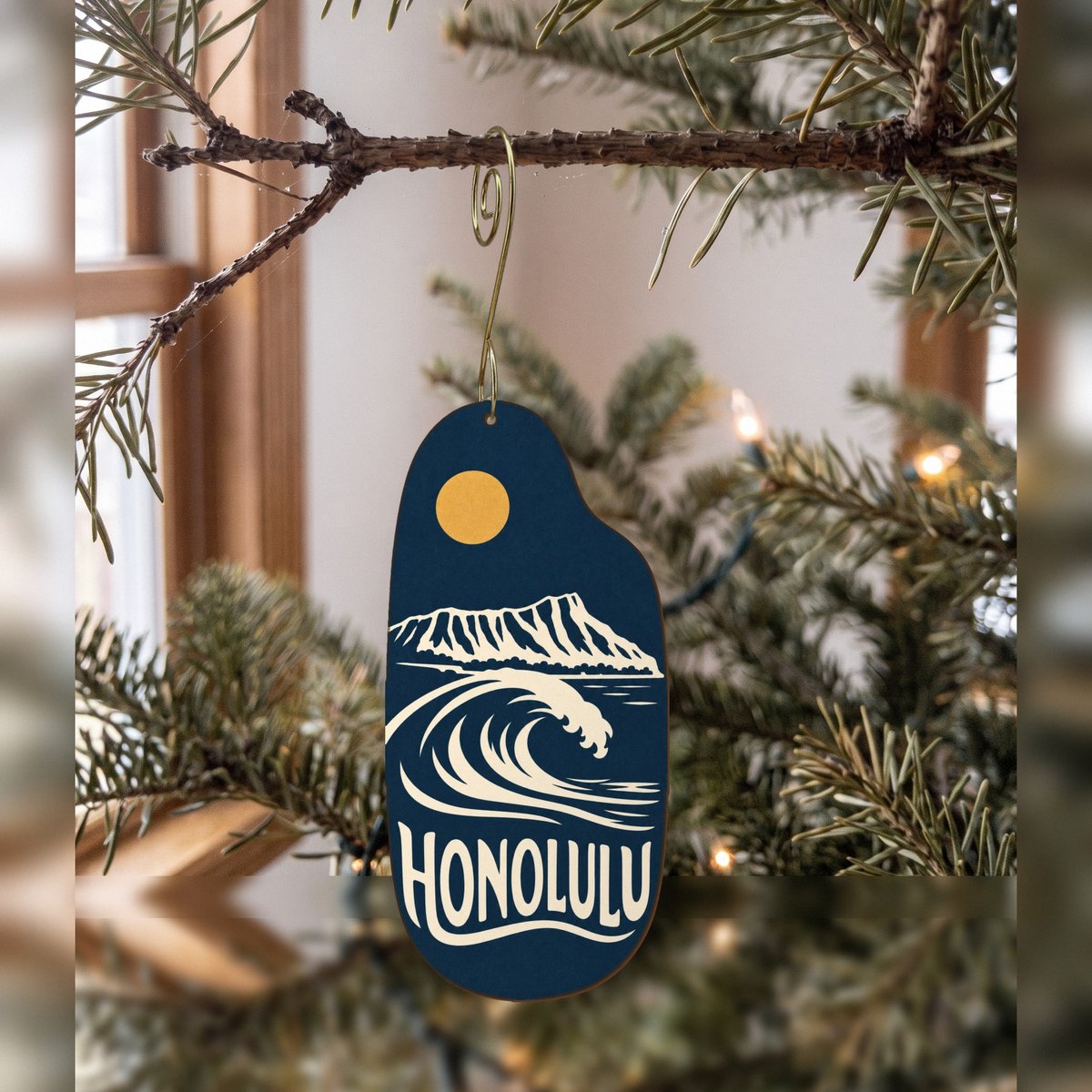 She's Choosing Honolulu Ornament | Negative-Space Silhouette | S461-O